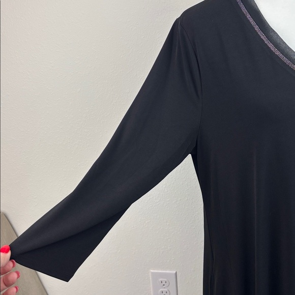 NWT Chico's Black Long Sleeve V-Neck with detail, A-Line midi Dress size 2/Large - Picture 6 of 13